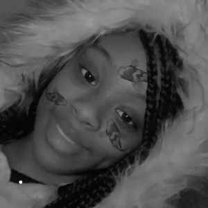 Meet your Posher, Zahra